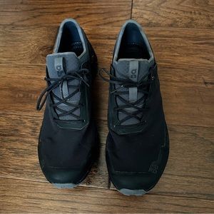 Cloudventure Peak Black (On Running brand)
